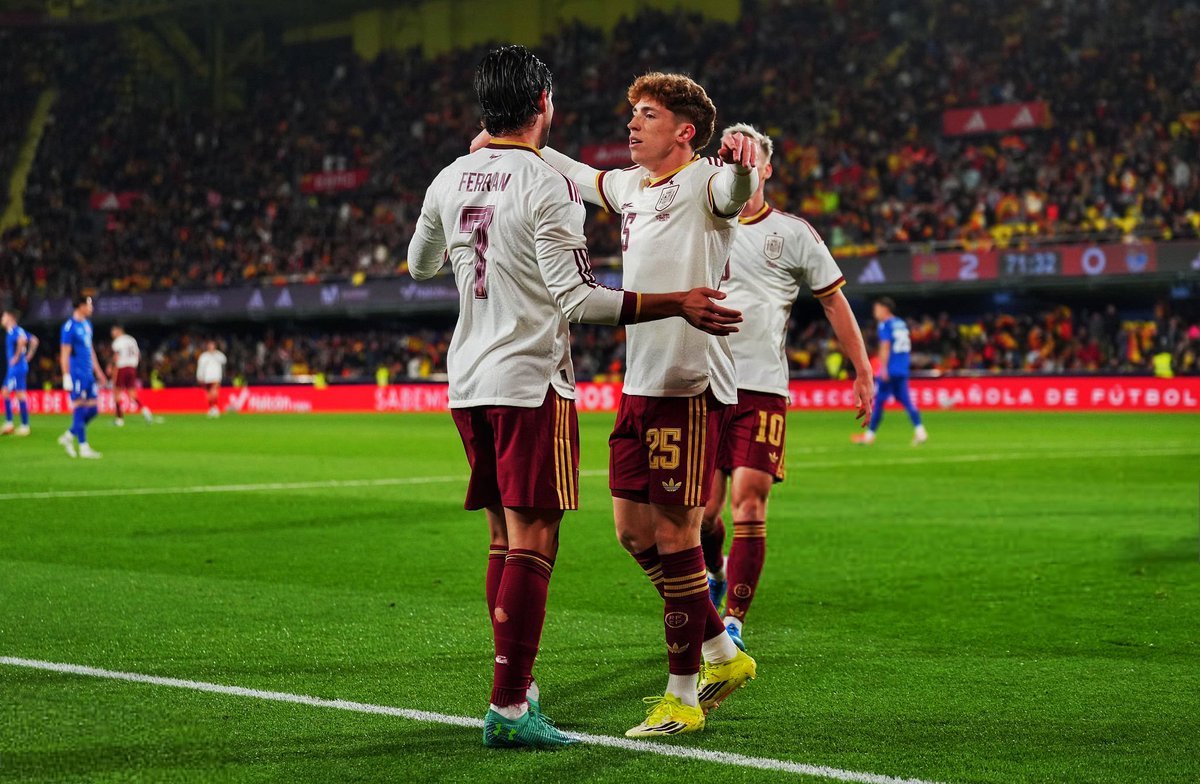 组图：西班牙3比0塞尔维亚