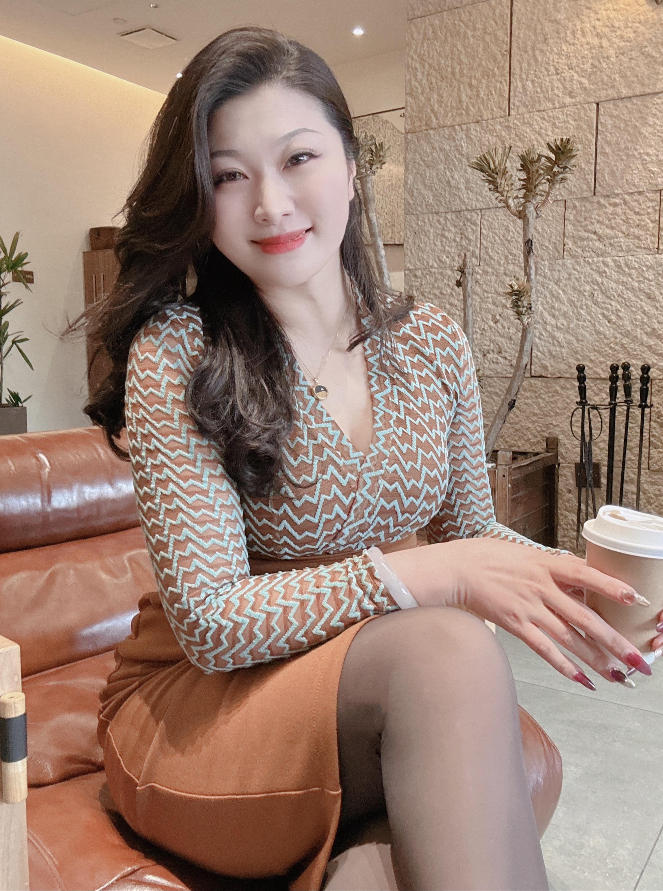 到了一定年纪，你会发现，春风十里不如悦己，心有山水不造作，静而不争远是非