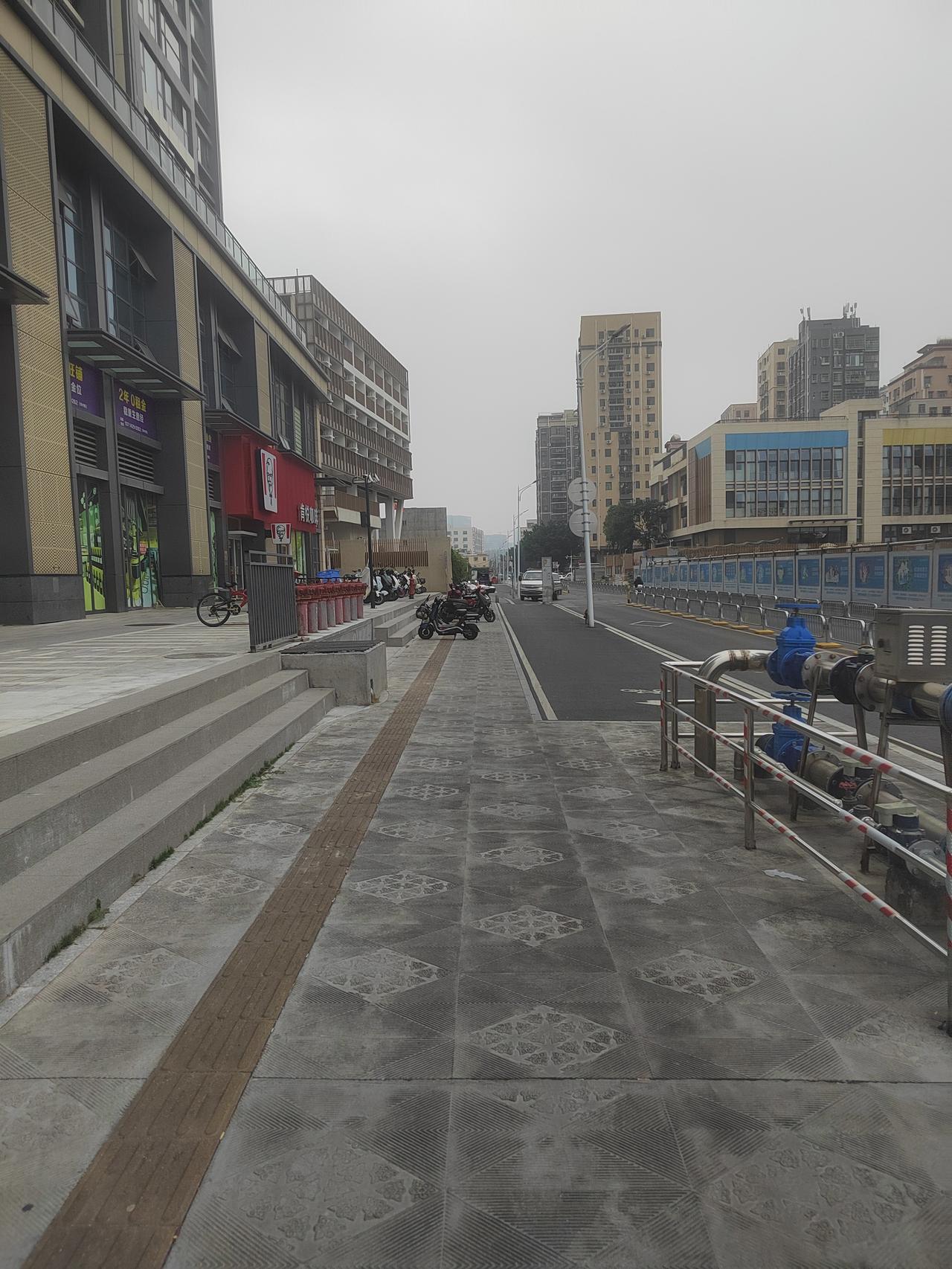 这一年本以为可以能够比往年好一点，但最后证明真的是差不多，没有想过命运会反反复复