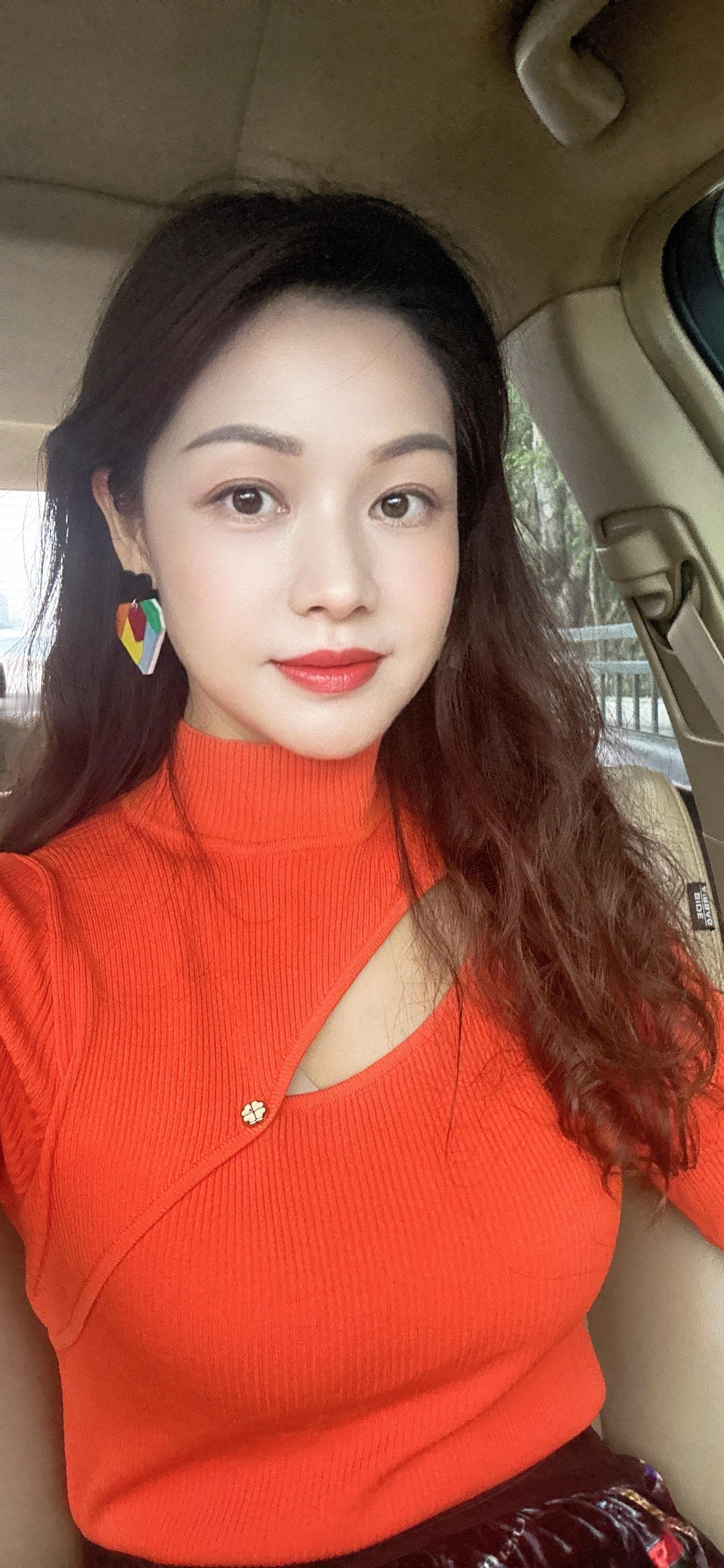 今天是12月的第一天，2025年最后一个月，愿所有人平安健康，一切顺意。越来越好