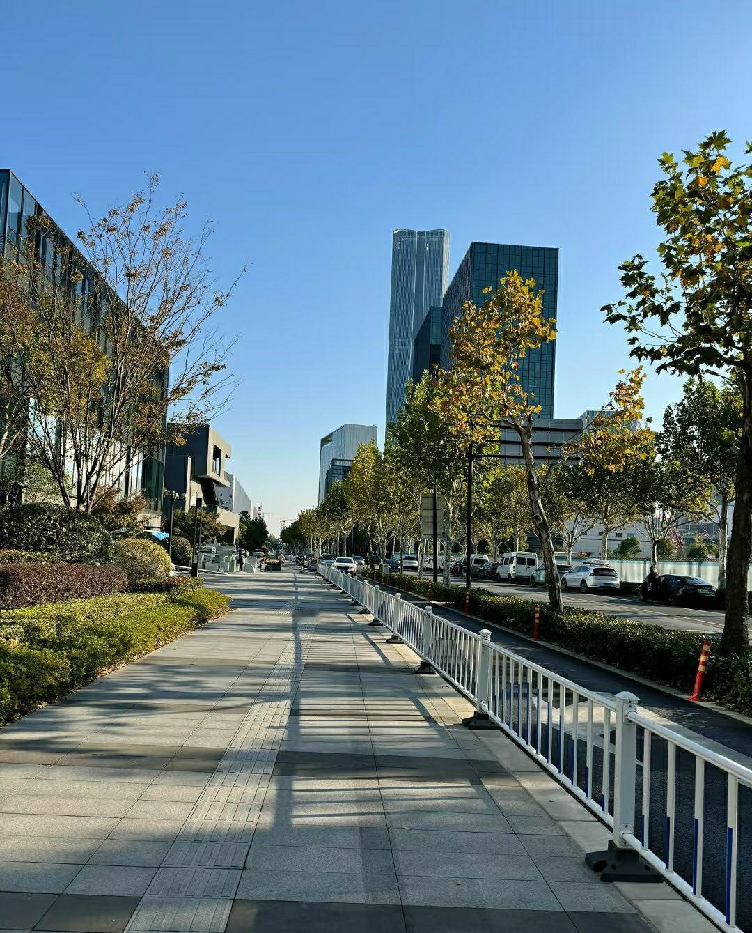 40岁才敢承认 认真干活真的不值😭

上班20多年
一辈子把自己逼得太紧了
	