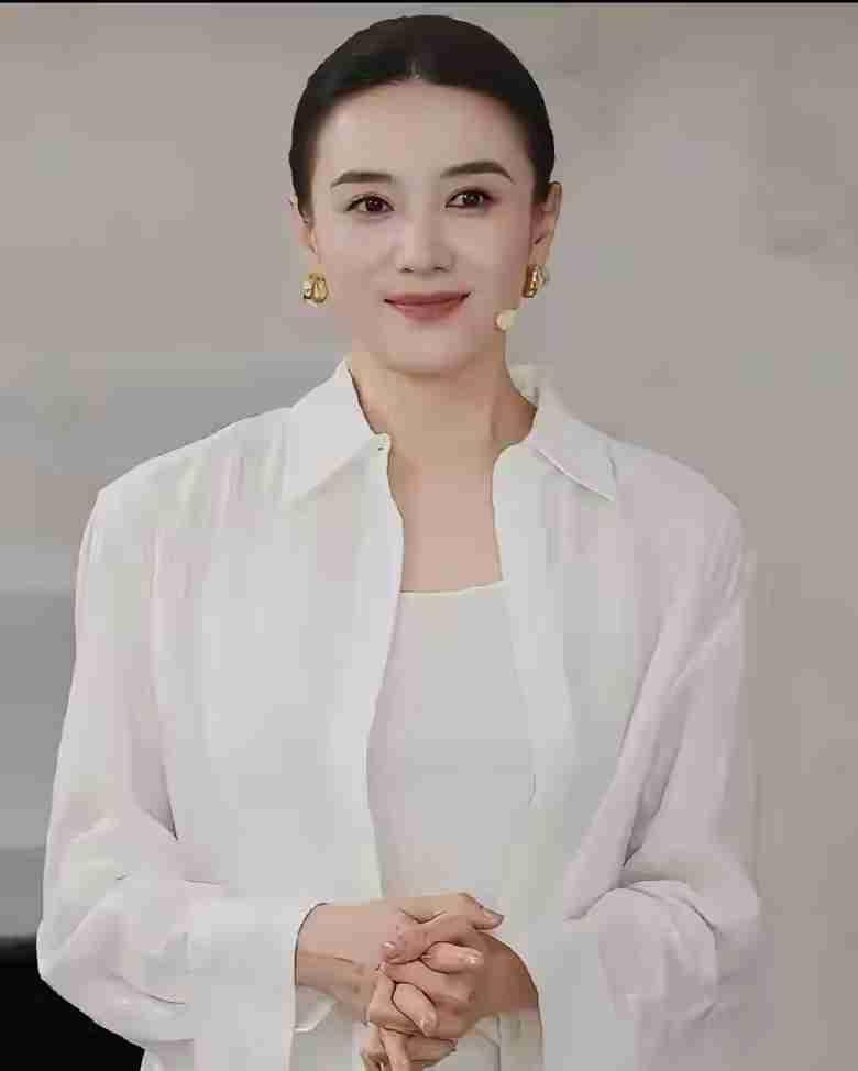 宋佳说出行业大实话，影视圈现状让人唏嘘
 
宋佳在播客当中聊起行业现状，一番真心
