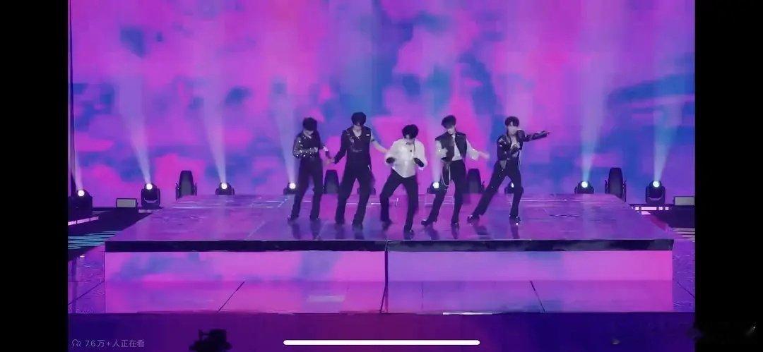 只是随手一截，看来动作美不美全靠天赋 ​​​