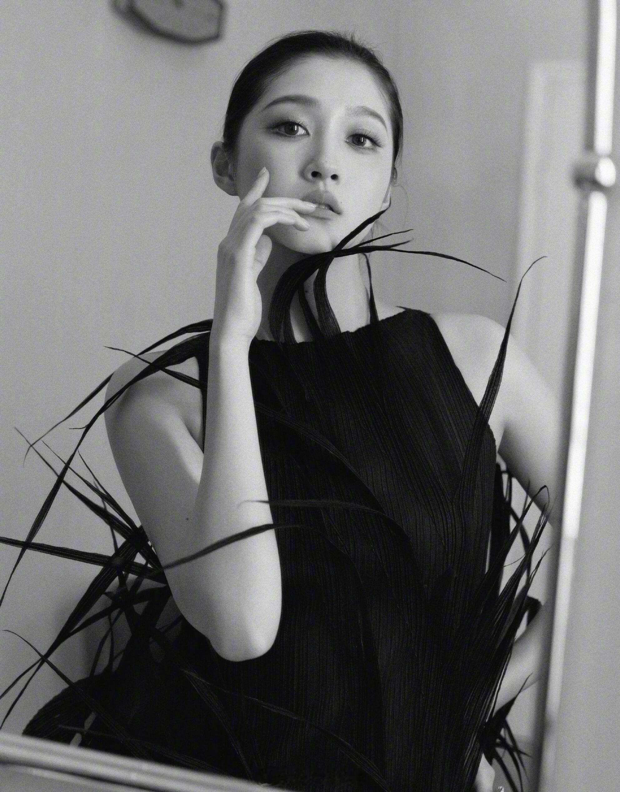 关晓彤简直美爆了