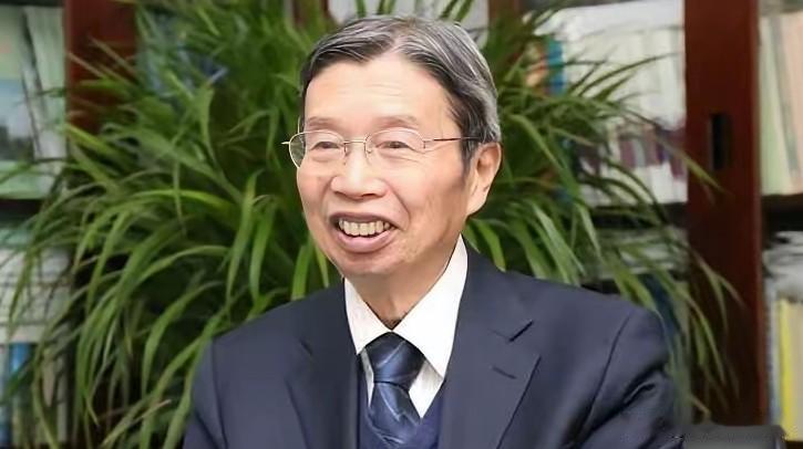 看了今年七一勋章的获得者里，竟然有一位已经去世的人，我一查他的资料，直接给我震惊