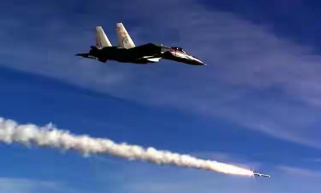 【解放军距离登岛只差一步！台海局势再掀巨浪，“台独”大限近了？】
       