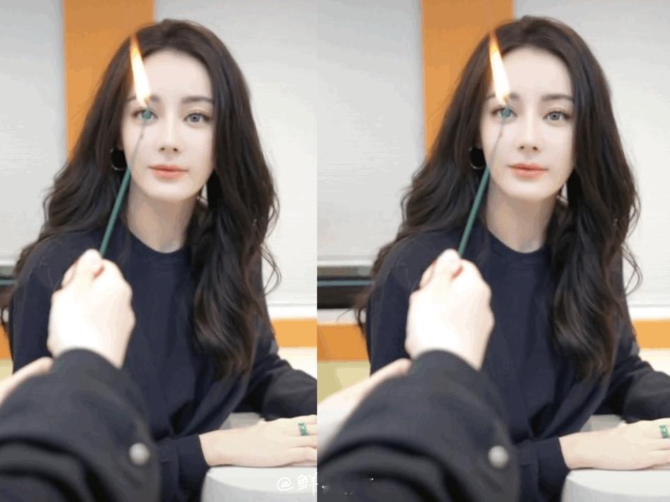 #迪丽热巴的玫瑰花焦了#哈哈哈哈哈哈热巴好可爱！玫瑰花还在烧，这魔术变得不灵[允