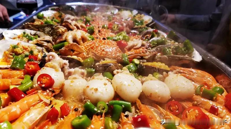 要说舌尖上最喜欢的味道，那可太多了。像江西安福美食就各有千秋。安福火腿是中国三大