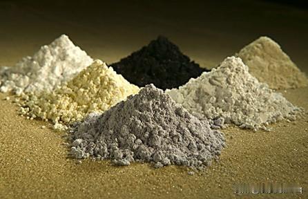 在现在的这个世界上，好像有一些明明白白就是颠倒黑白，混淆视听，地地道道胡说八道的