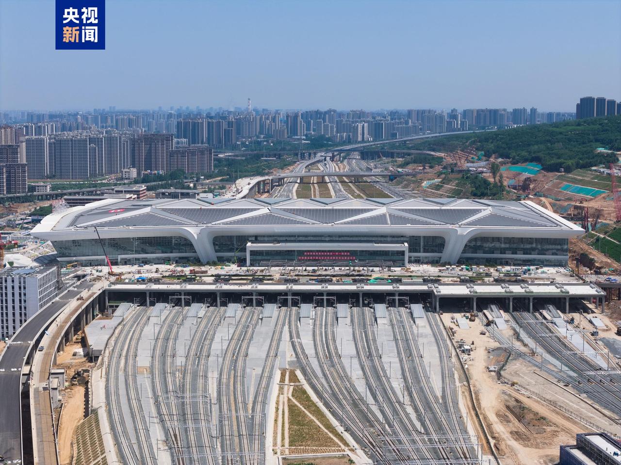 西安东站具备开通运营条件，正式进入启用倒计时。车站投用后，将接入西十、西延高铁，
