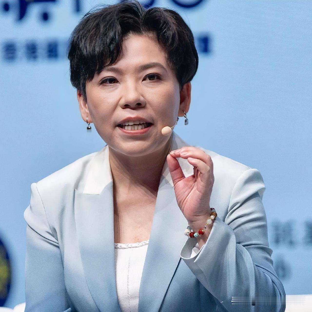 一针见血！邓亚萍点评日本男单全军覆没：赢球之后兴奋过头，大赛比拼的是情绪续航。