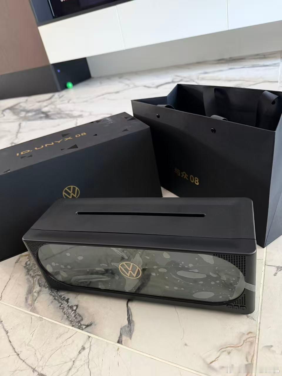 铁子们，好久没给大家送福利了，抽一个金标大众特别有意思的加湿器+蓝牙音箱+儿童夜
