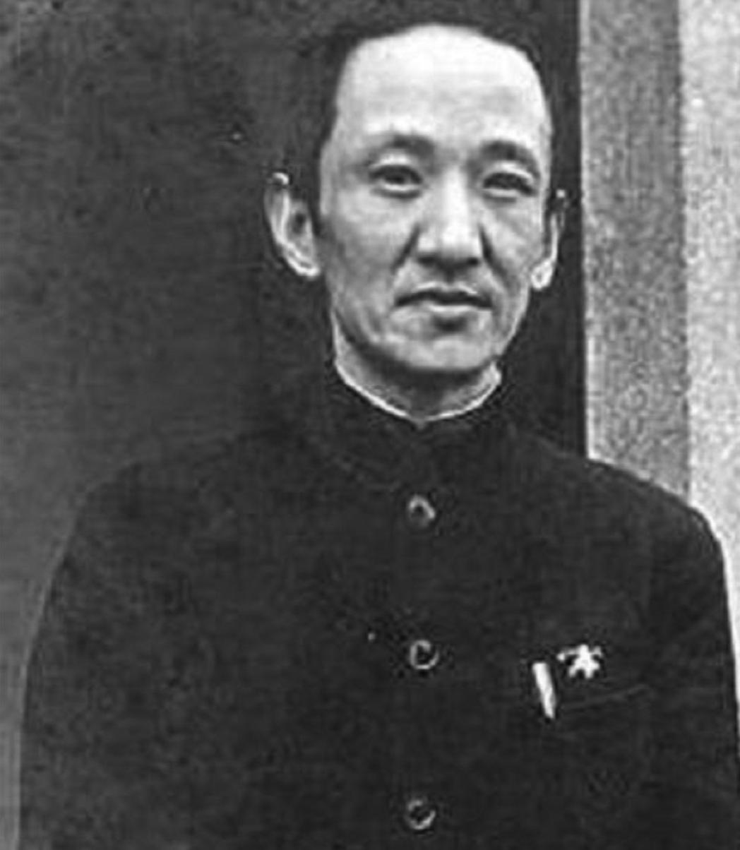 1947年，陈布雷女儿因通共被捕。毛人凤深夜登门试探，他竟冷言：“杀了吧！”这狠