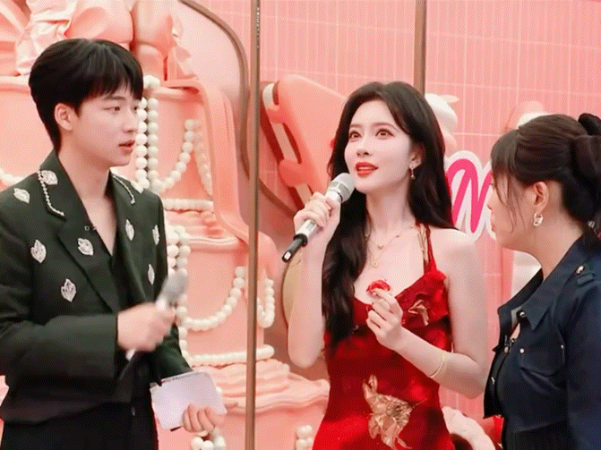 你好星期六直播 孟姐专属巧克力小店、北电同学重逢、全员开嗓合唱——好六直播名场面