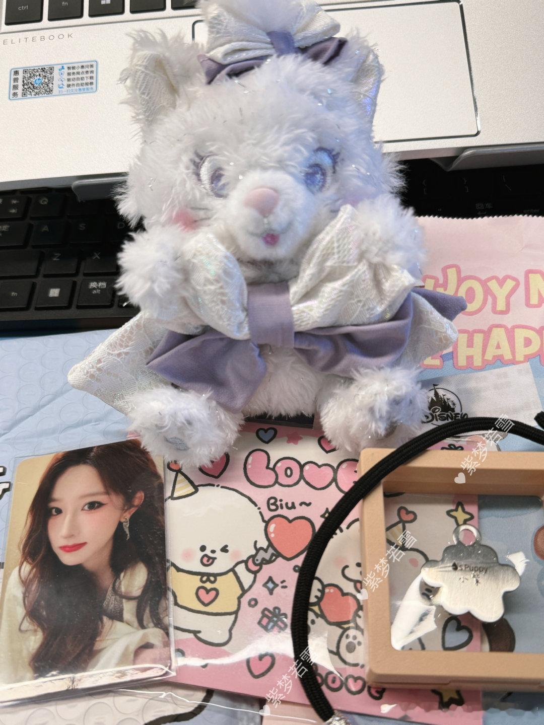 大清早收到宝宝的🎁心情好好嘞还是紫色💜的娃娃，玛丽猫[兔子]喜欢~ ​​​