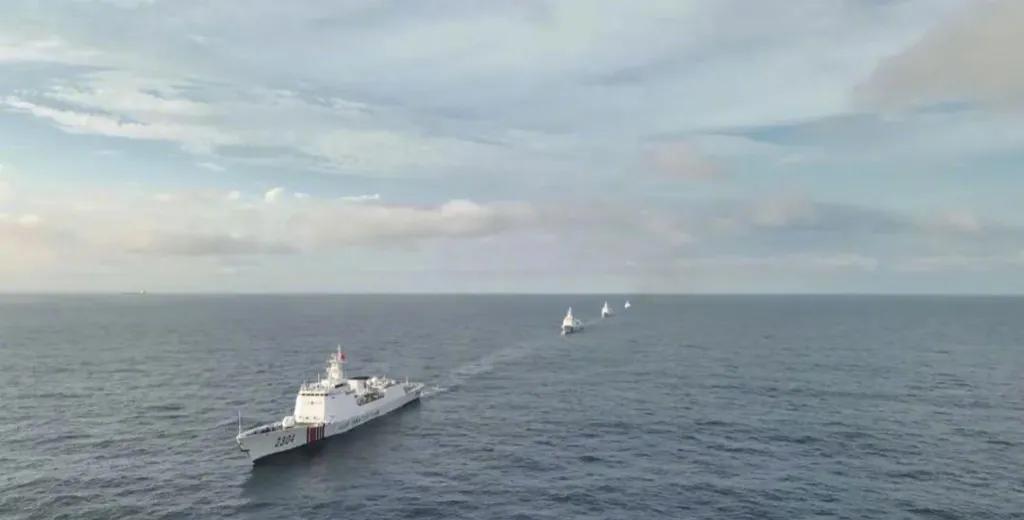 至于这次为何会有海警船参与对台军演，我觉得有以下几点考虑，首先就是，在将来攻台时