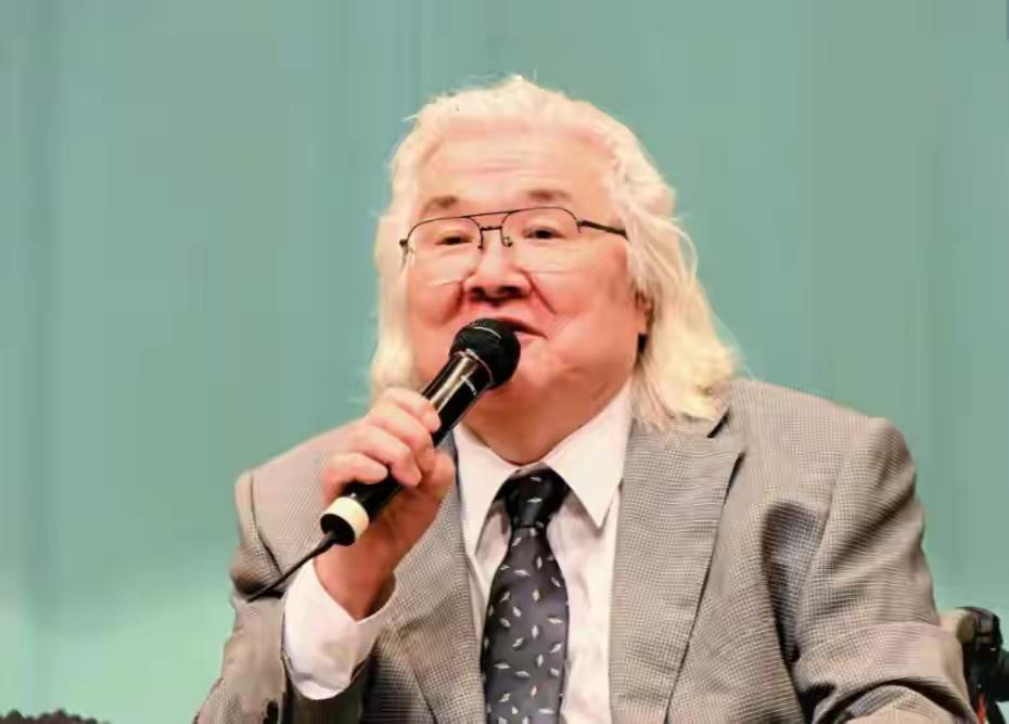 美化罪恶历史，日本国内现“罗刹海市”
日本国内办了一场座谈，所谓昭和史修复派人士