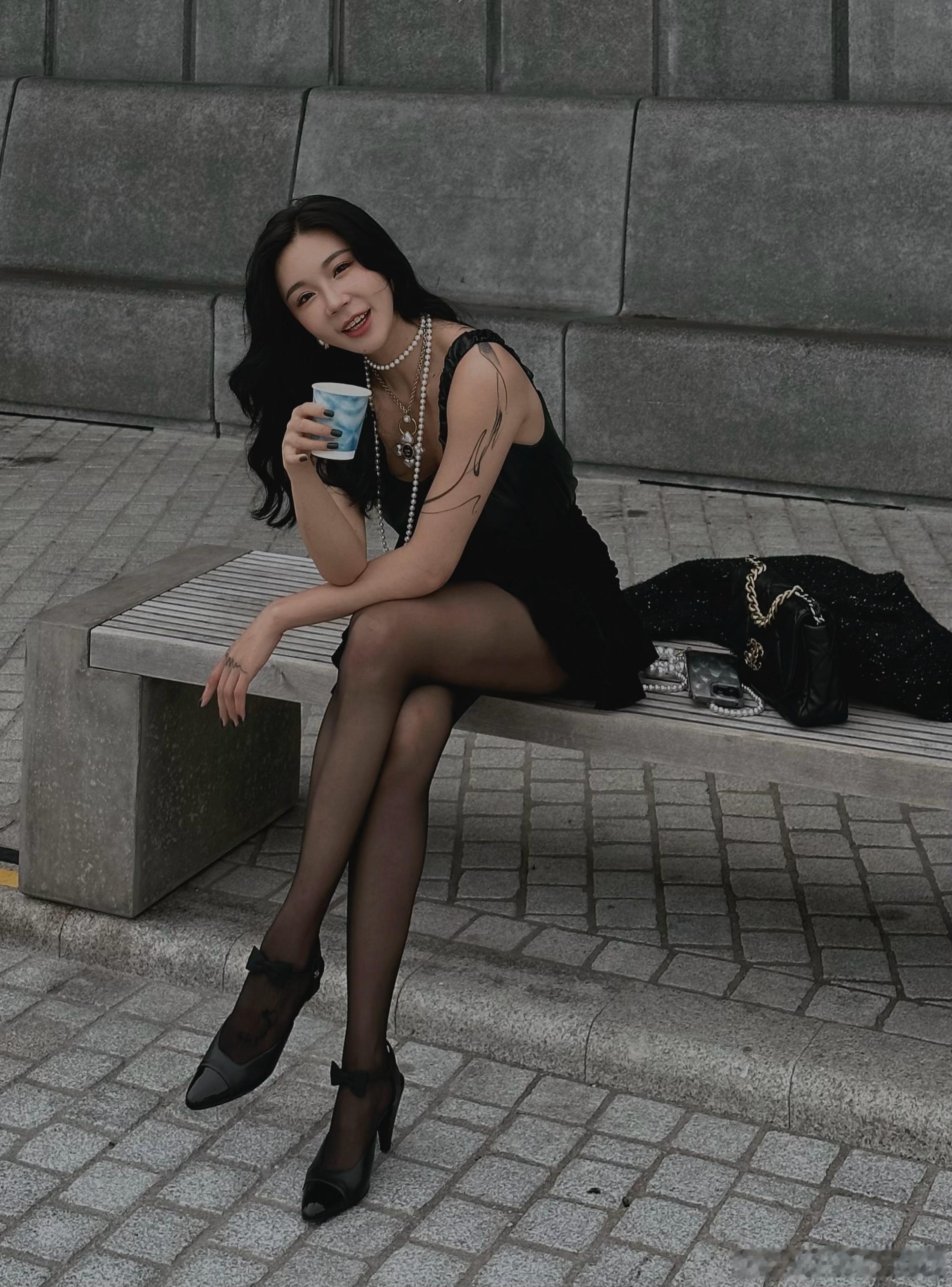 我的省钱原则，只买贵的基本每一两年我就会进行一次大型断舍离，前些年旺盛的买买买欲