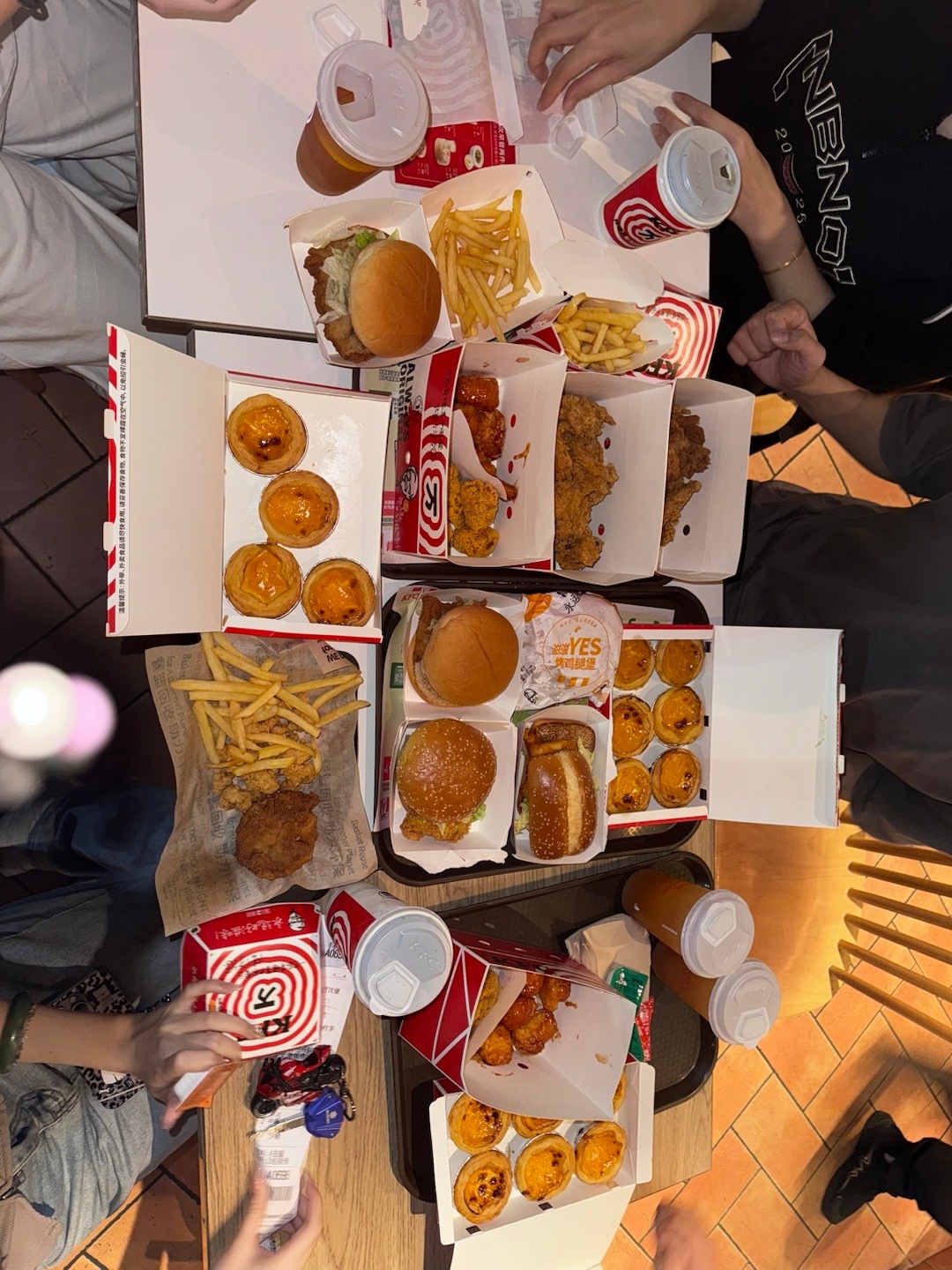 周四放纵日 🍟 ​​​