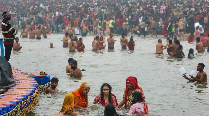 恒河为什么没有航运能力？很简单，被英国给坑了，印度花大价钱清空淤泥，结果恒河三角
