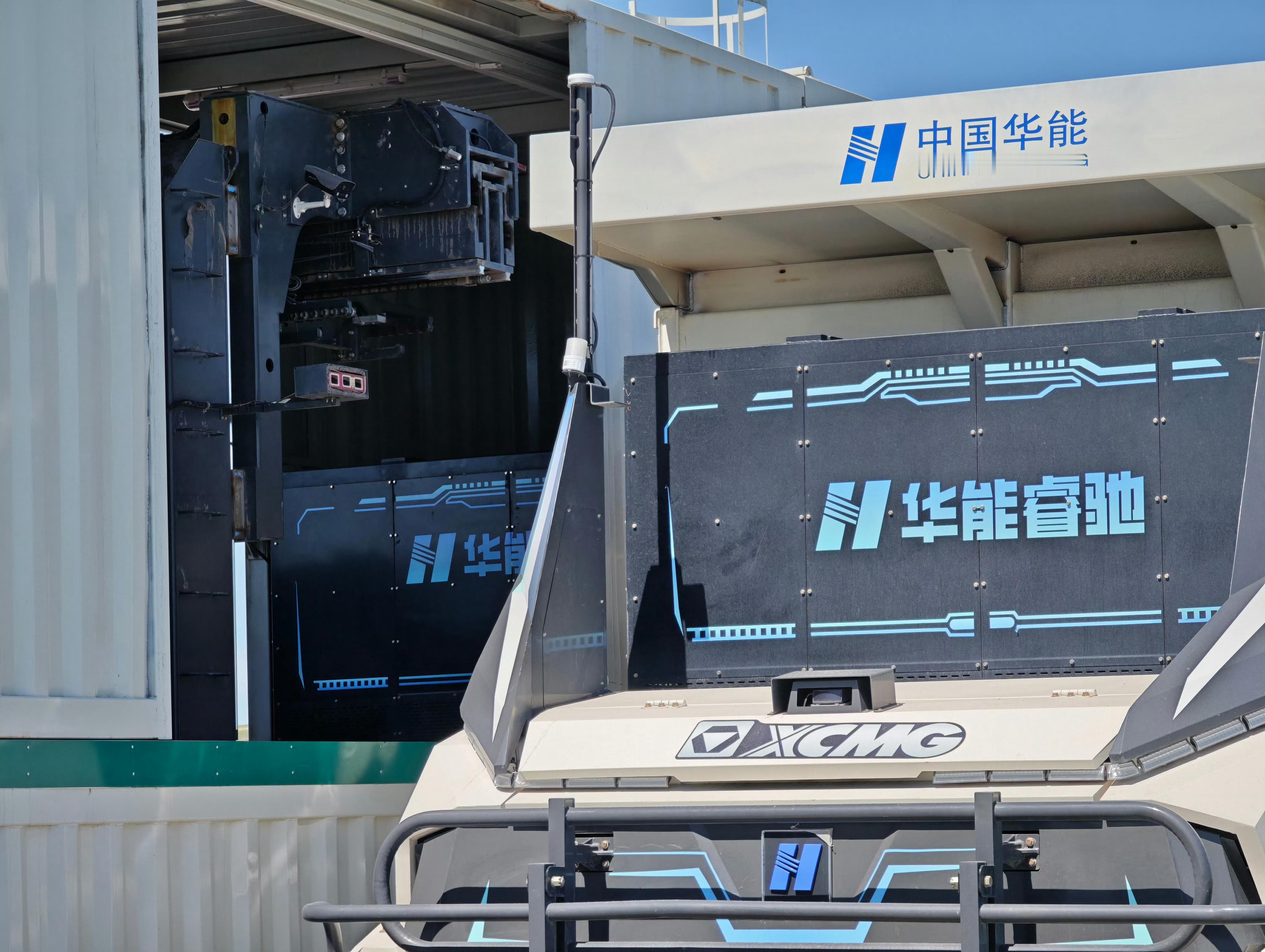 当年报考的时候我们这一代人都想考出去现在很多年轻人想来我们家乡工作刚刚发现我家小