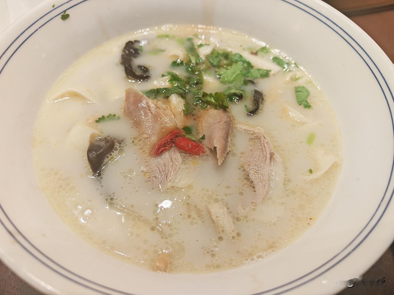 这个烩面
中不中？