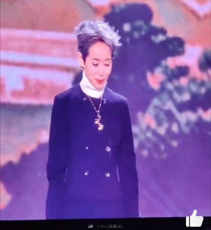叶童终止新白娘子传奇演唱会让记忆留着最美好的时候吧[给你小心心] ​ ​​​