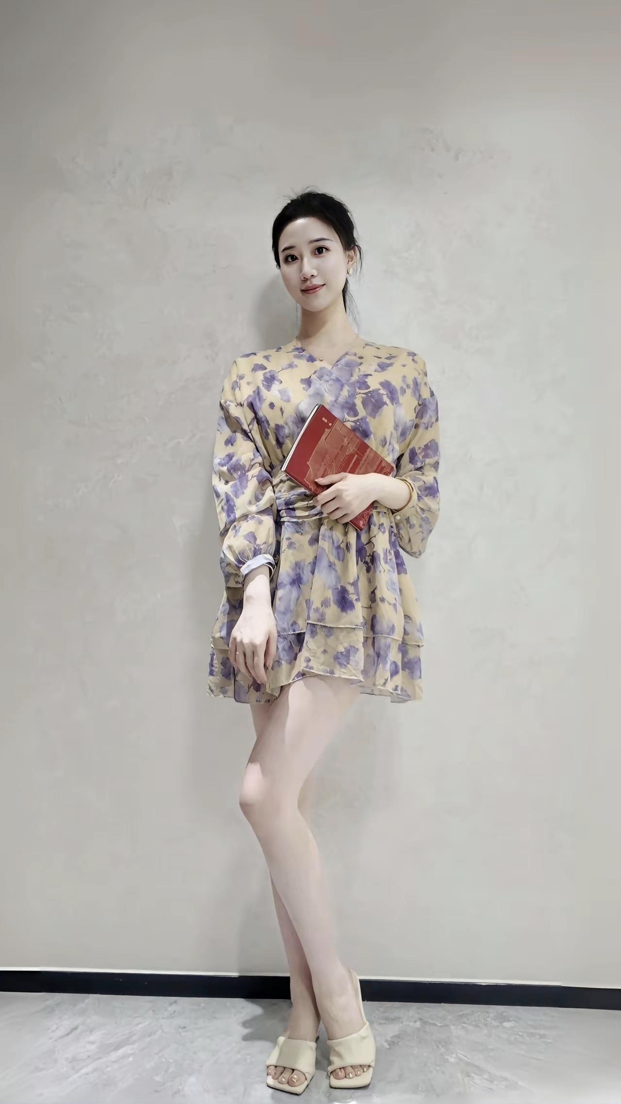 纵然繁华三千，看淡即是云烟，任凭烦恼无数，想开便是晴天。不以物喜，不以己悲，泰然