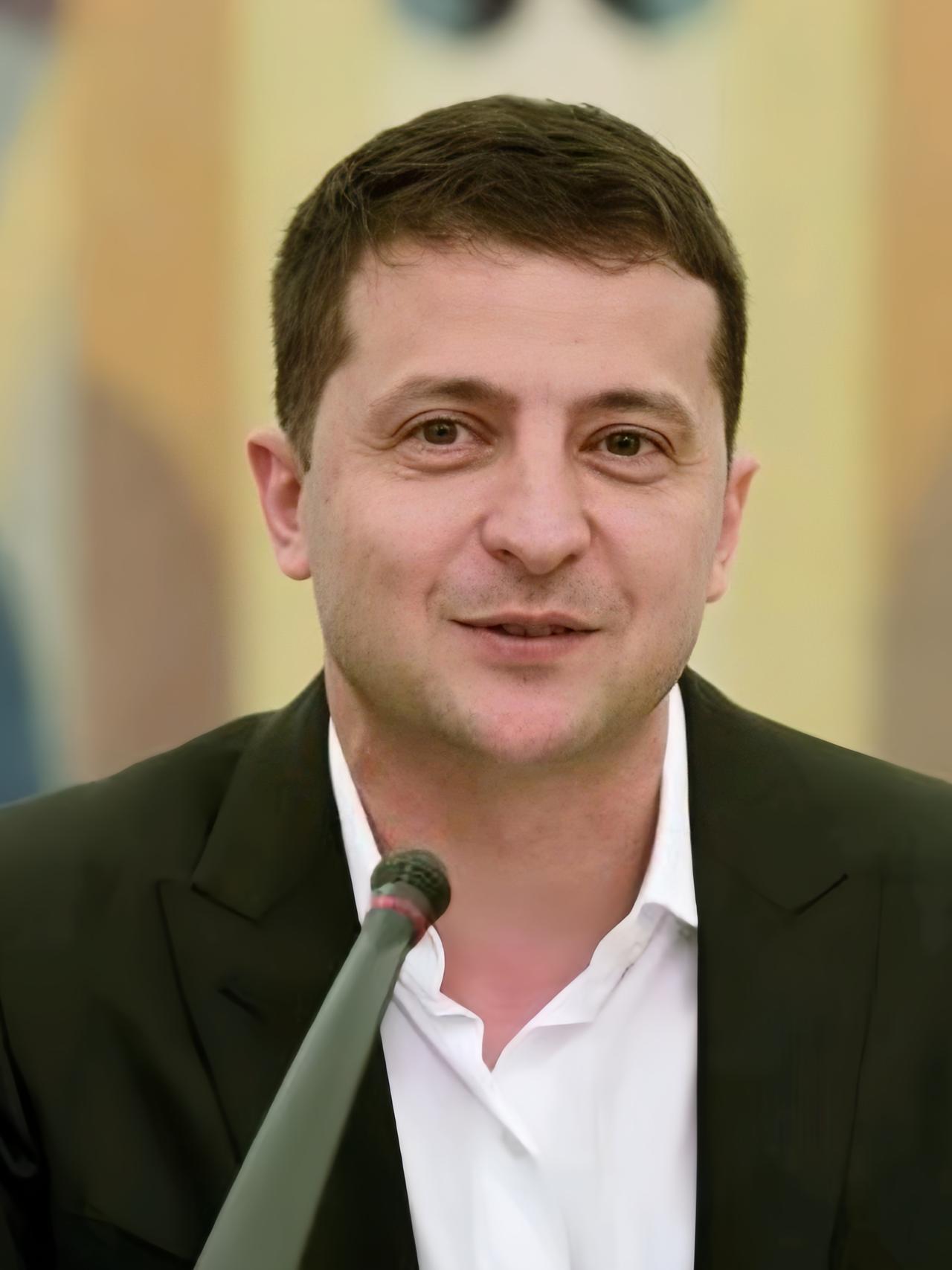 美国一边松俄油限制，一边找乌克兰当“外援”？这盘棋下得太现实
利益面前，规则永远