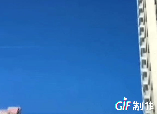爆震发动机是下一代战机的标配，它通过不断爆震产生反推力，在速度上更快还更省燃料，