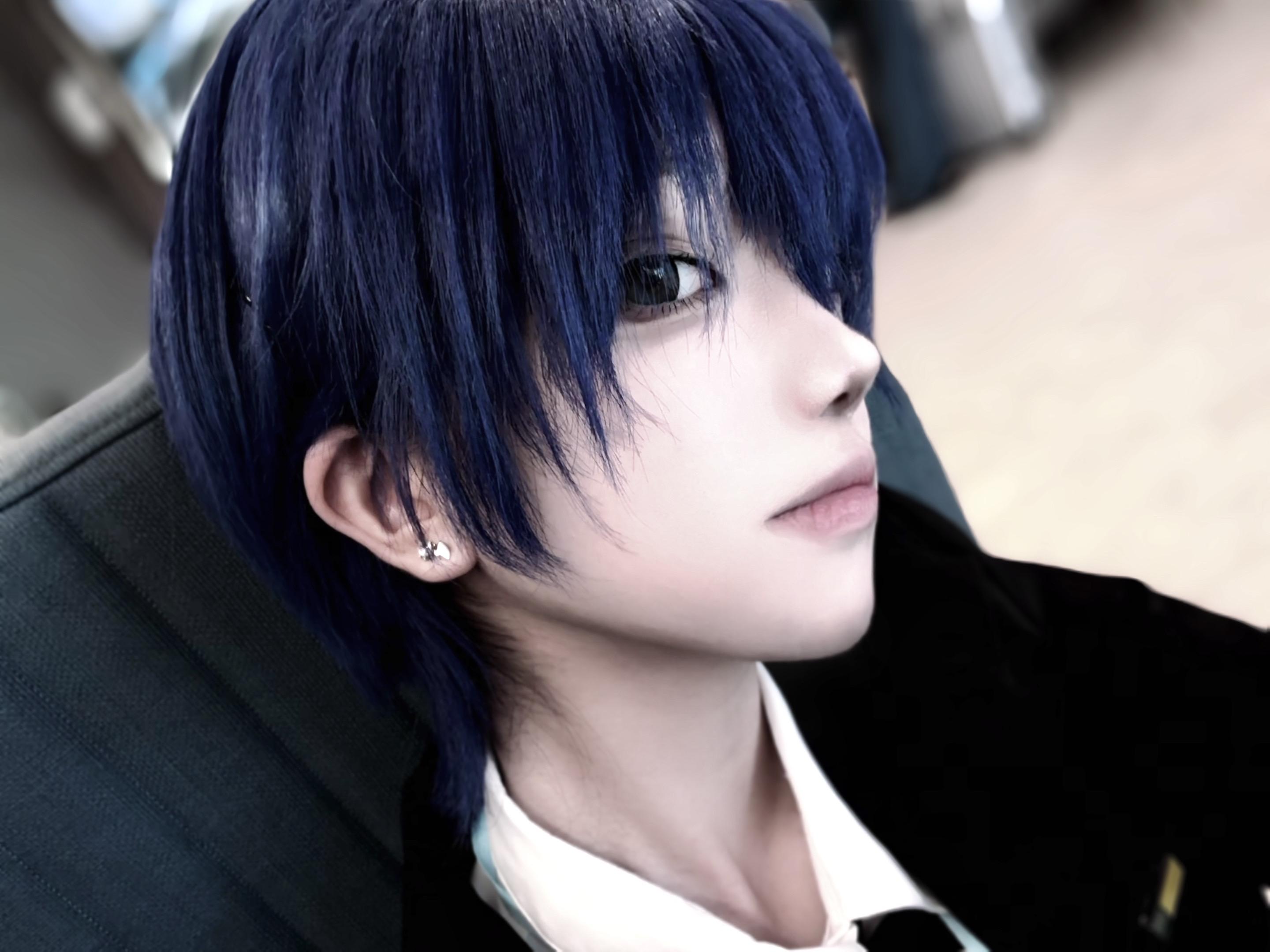 三儿这个忧郁。