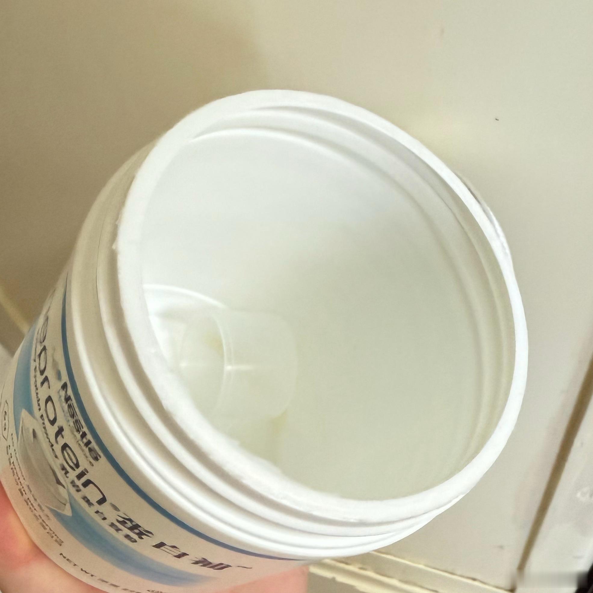 有姐妹需要雀巢蛋白粉吗，我很喜欢这款，没味道我的最后一罐喝完了（主要是我自己想买