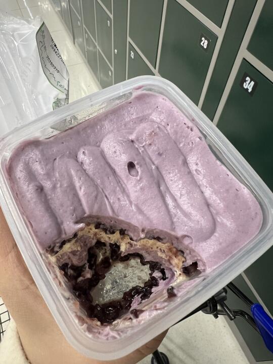 卧卧卧！竟然在普通超市里买到了人生芋泥盒