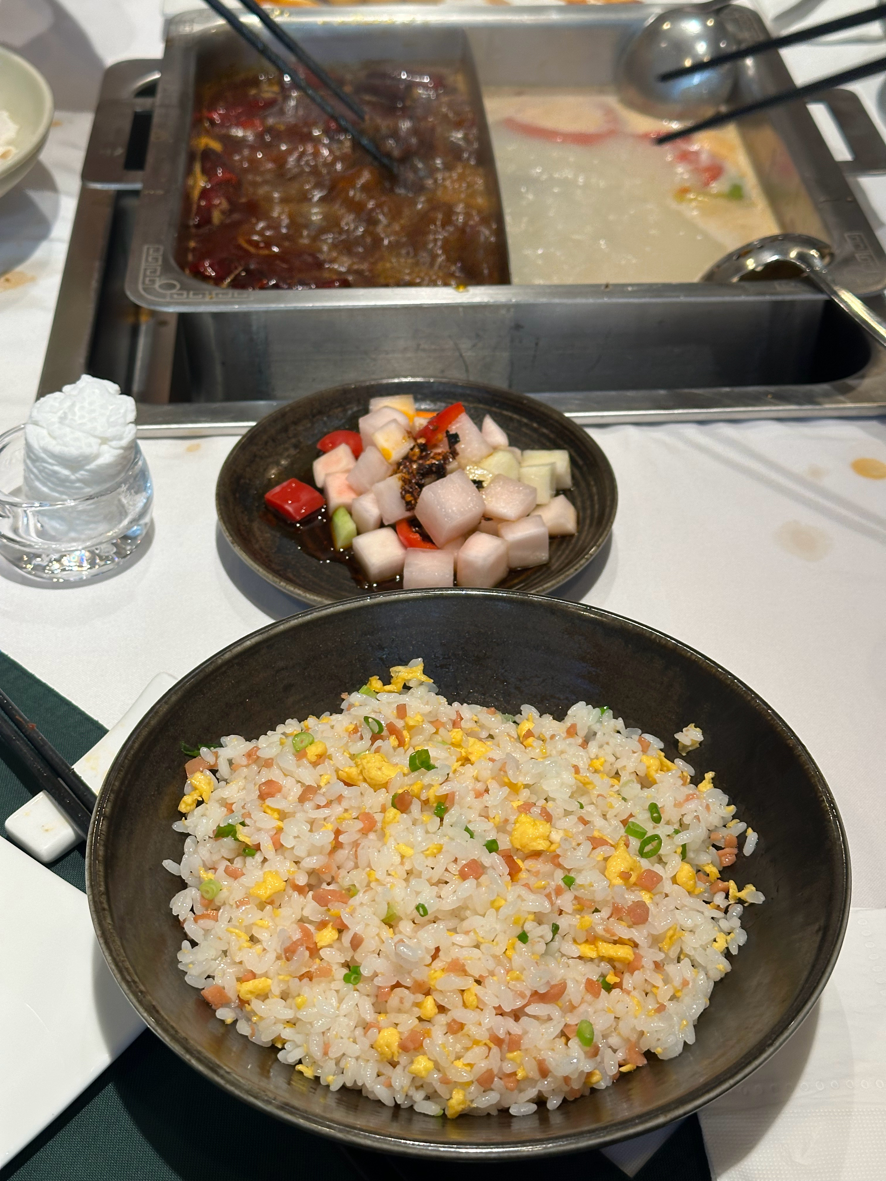 来碗蛋炒饭垫底，空腹喝酒易醉。 成都·玉林生活广场