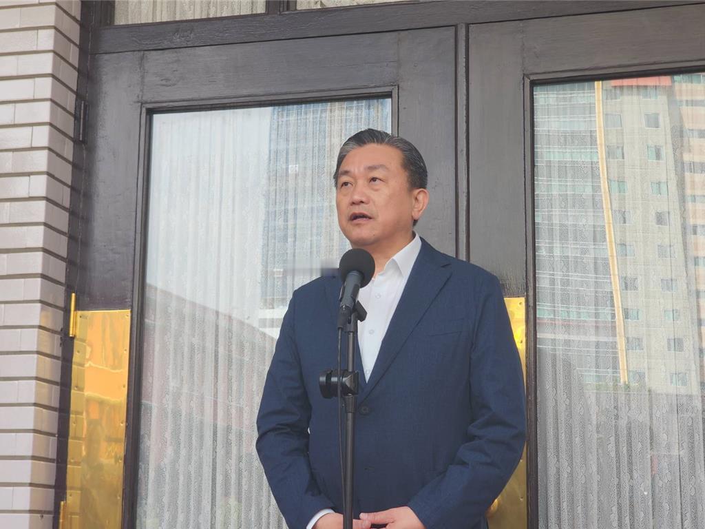 针对郑丽文将于6月1日启程访问美国，“台独”顽固分子王定宇（31日）表示：盼郑丽