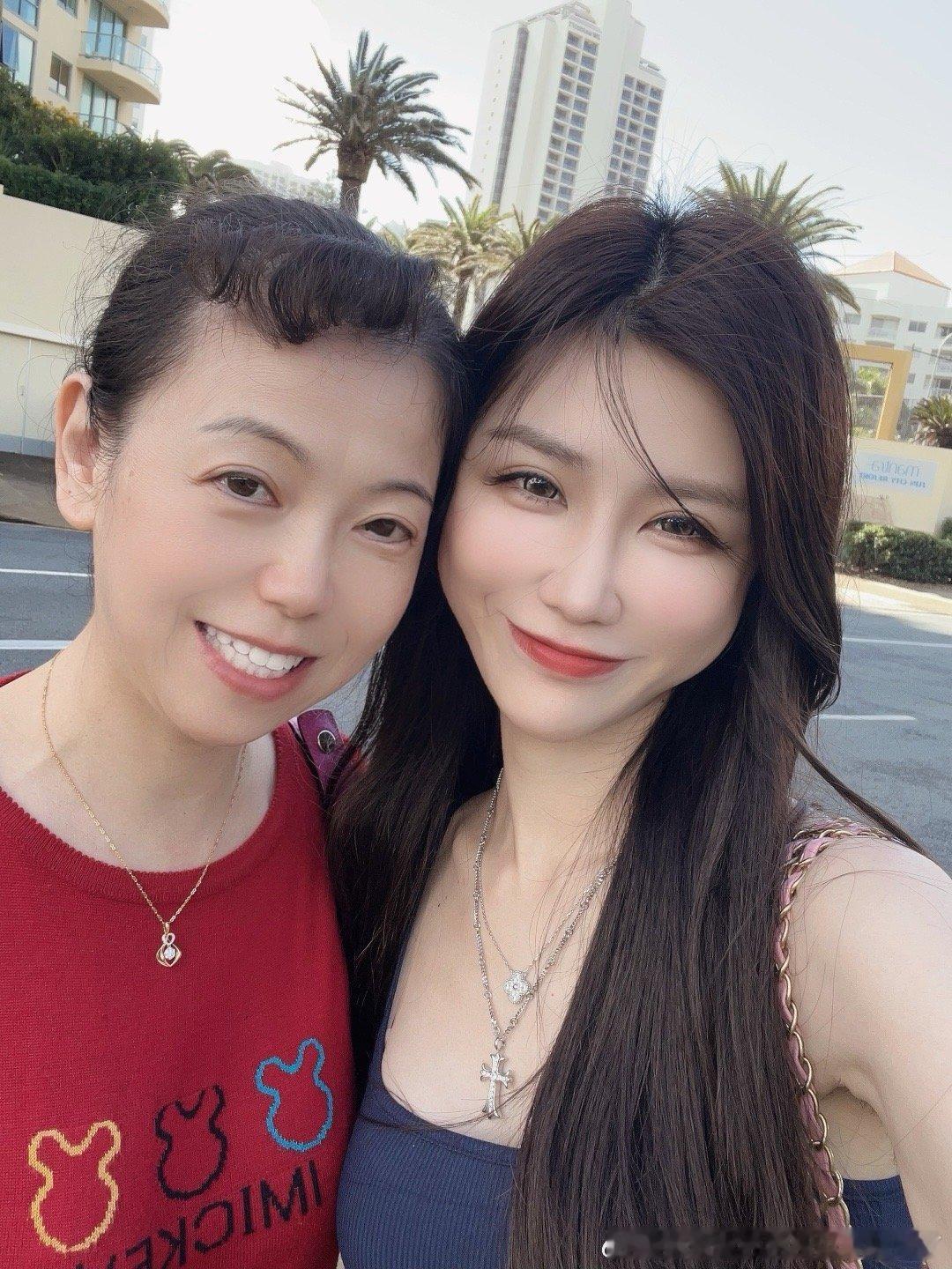 我的妈妈[太开心] ​​​