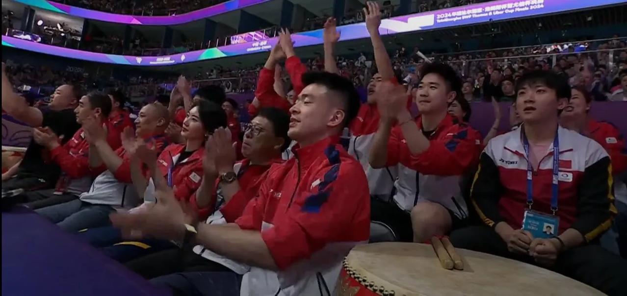  恭喜中国队，第11次捧起汤姆斯杯🏆
由四川运动员任翔宇在成都汤尤杯上为中国队