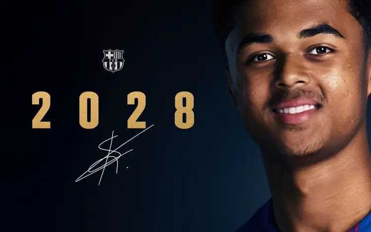 官方：巴萨与克鲁伊维特小儿子肖恩续约至2028年北京时间4月2日，巴萨官方消息，