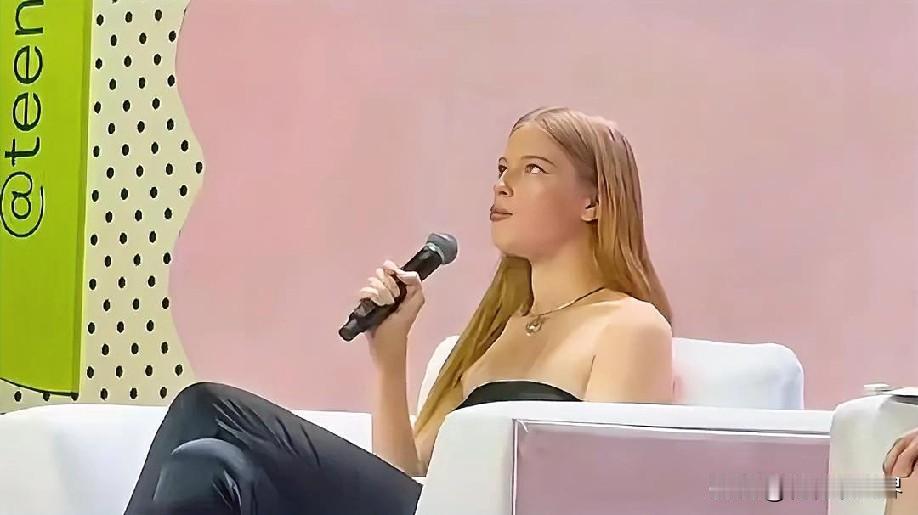 2月3日下午的最新消息，速报，全都不容错过，第二条： 马斯克跨性别女儿证实爱泼斯