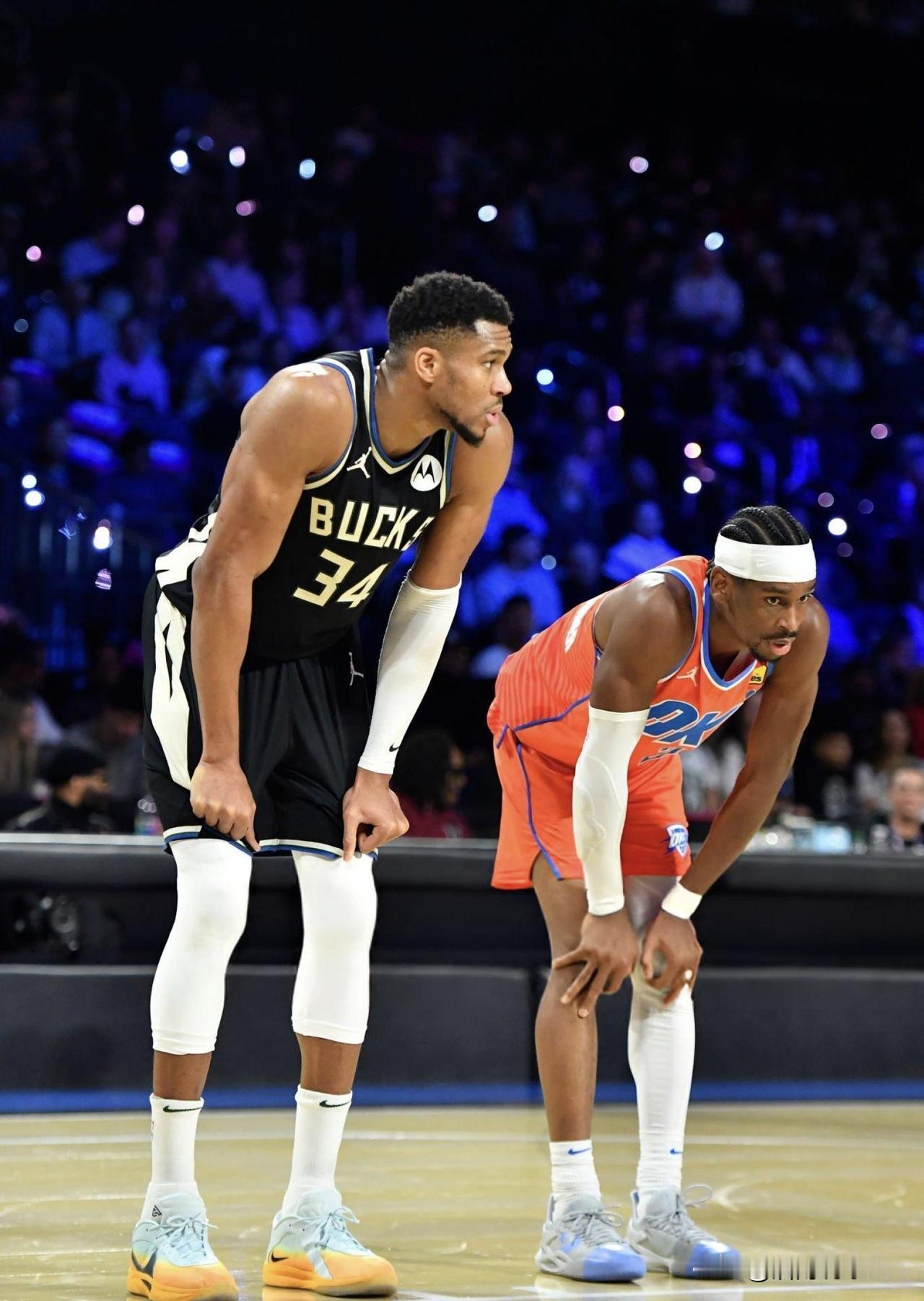 字母哥和亚历山大今日数据对比，差距太大了吧！

字母，11中8，三分0出手，罚球