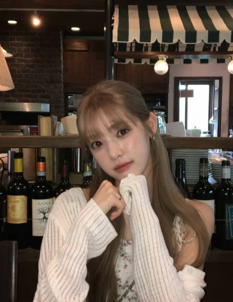 柳河岚 ‖yuha  美丽小兔降临人间🐰🐰郑伊安 ‖ian