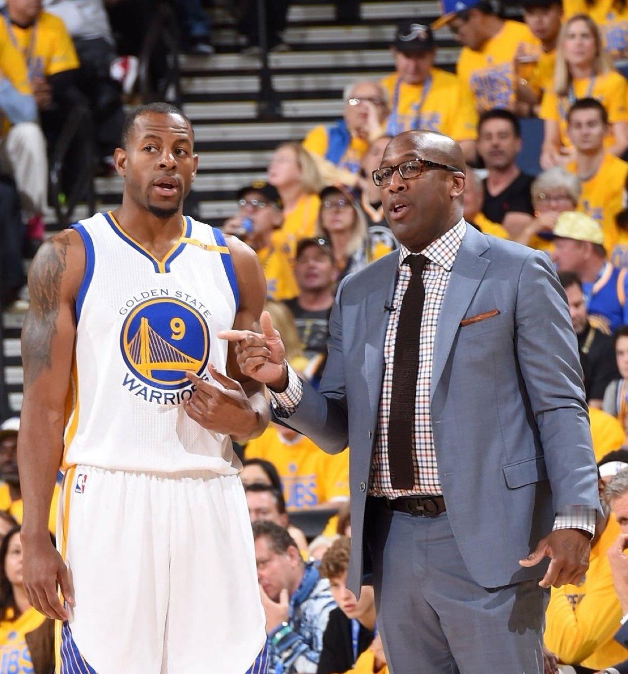 有媒体爆料称金州勇士 如果科尔离开勇士 伊戈达拉和面包是勇士的候选人 