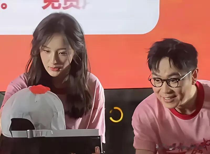 终于知道为什么大鹏会放弃柳岩，选杨幂做女主角了，杨幂虽然38岁了，但是少女感十足