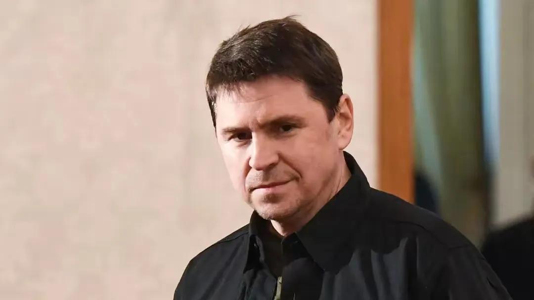 乌克兰总统办公室顾问波多利亚克得意洋洋地表示，俄乌冲突中的所有“红线”，已经荡然