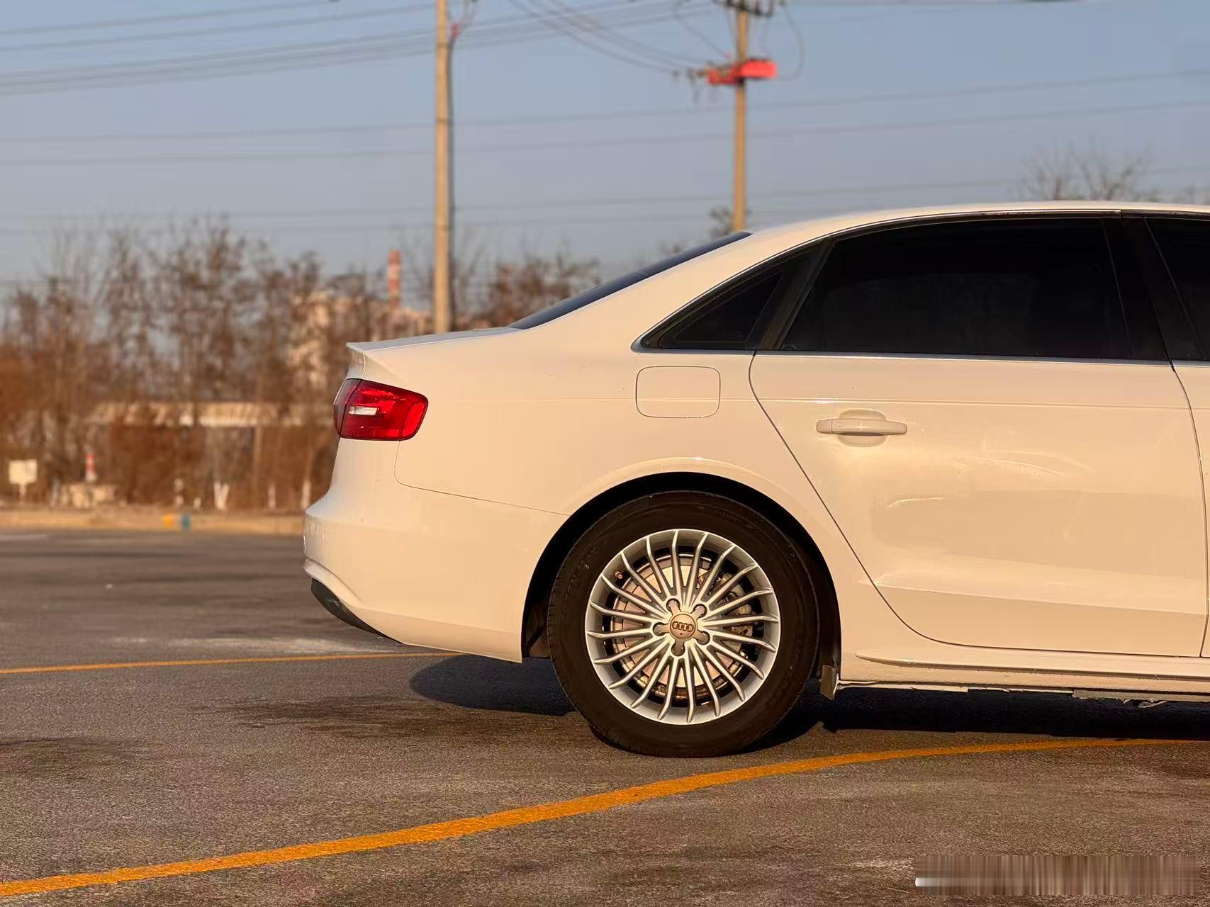 马力玩聚老马在路上 5万多块就能入手的B级家用四驱轿车奥迪A4L 40TFSI四