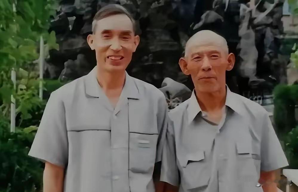 穷人家的孩子，命贱。他8岁就给地主家放牛，吃的是残羹冷饭，干的是牛马活，累死累活