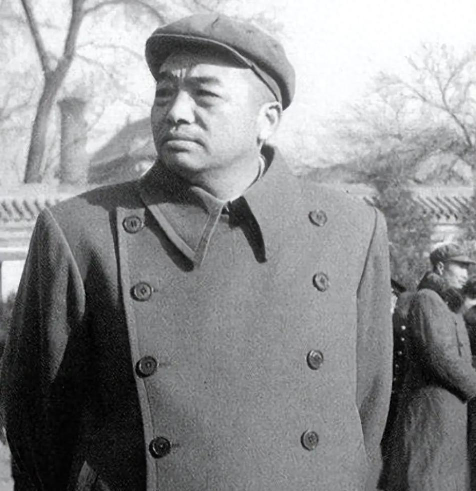 1952年陈赓前往朝鲜，联手宋时轮向中央反映情况，毛主席为何紧急召回彭德怀回国？