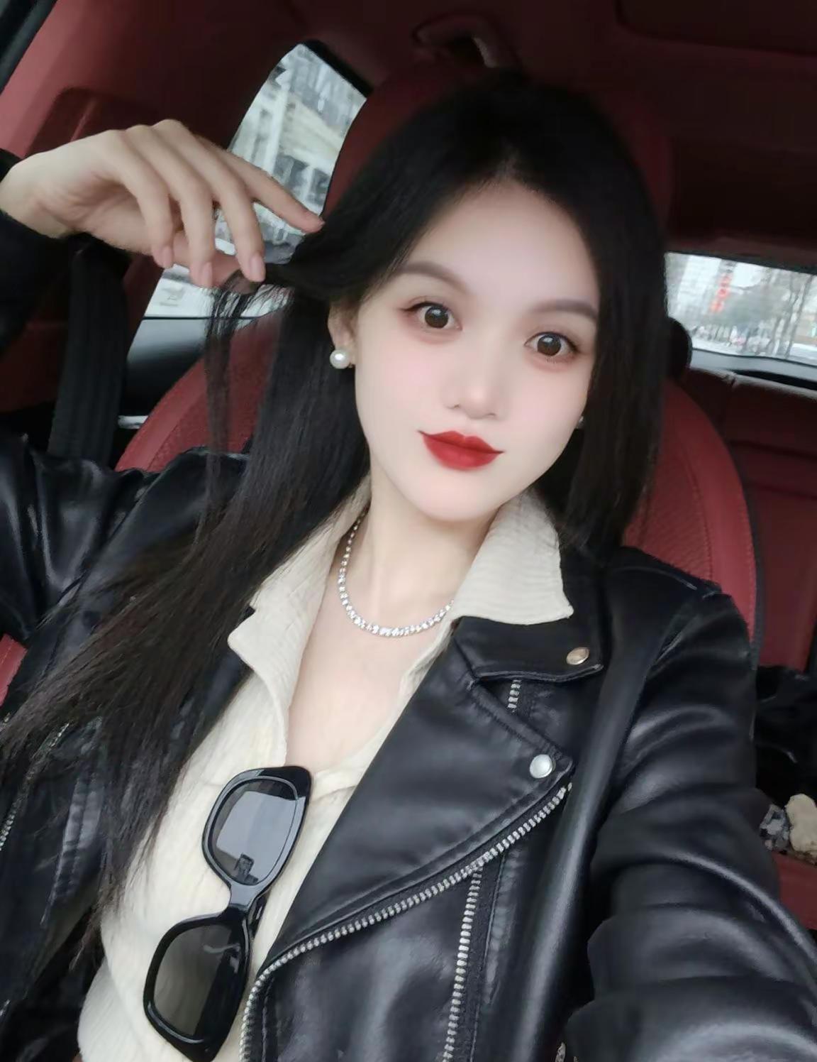 生活并不是每天都新鲜，安稳比什么都重要，其实，没有情绪的日子，就很幸福～～AI酷