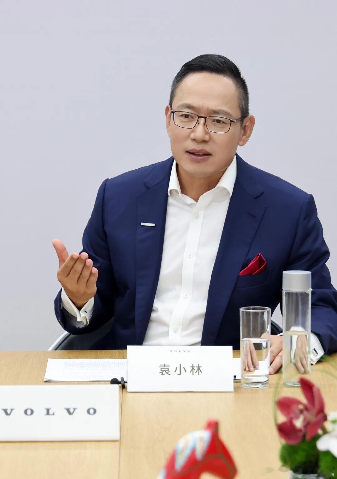 关于网传的沃尔沃换帅一事，沃尔沃官方辟谣来了！网传消息“袁小林(图1)正式卸任公