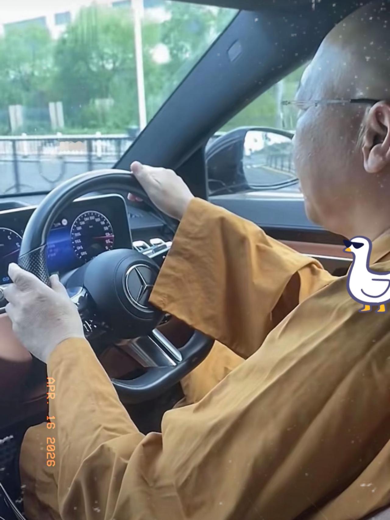 浙江4057座寺庙全国第一，比福建多千座，如今密集关停，早该整顿了！
南朝四百八